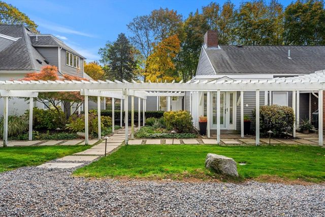 36 Ober Rd 36, Newton, MA 02459