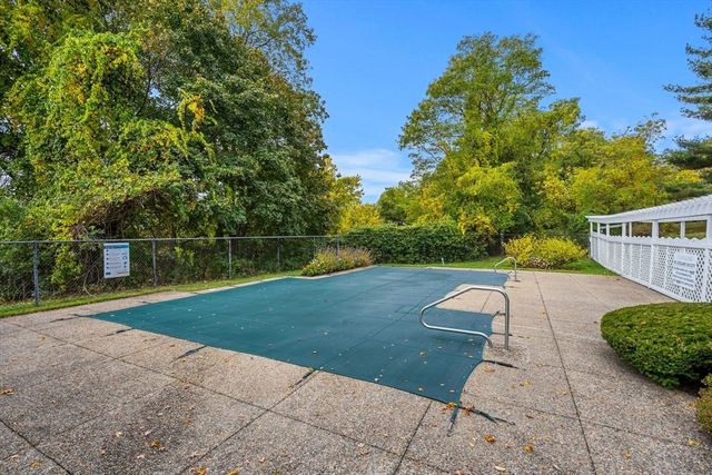 36 Ober Rd 36, Newton, MA 02459