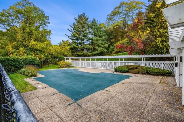 36 Ober Rd 36, Newton, MA 02459