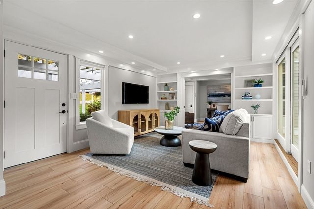 36 Ober Rd 36, Newton, MA 02459