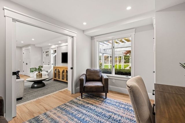 36 Ober Rd 36, Newton, MA 02459