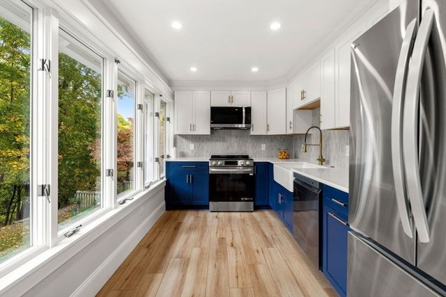 36 Ober Rd 36, Newton, MA 02459