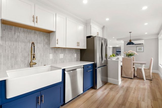 36 Ober Rd 36, Newton, MA 02459