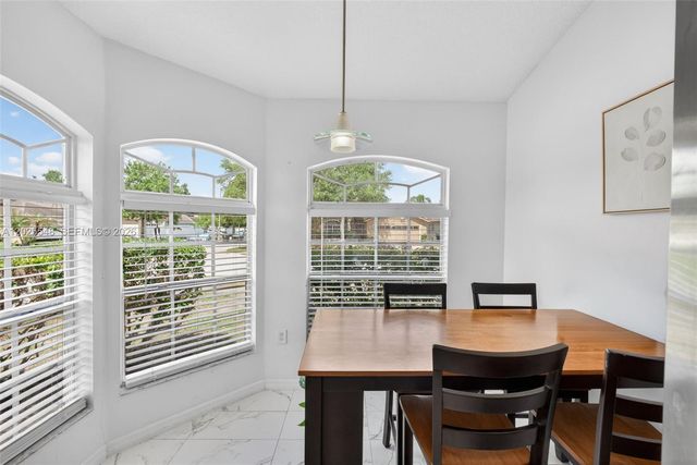 2303 NORTHERN LEAF ST, Orlando, FL 32817