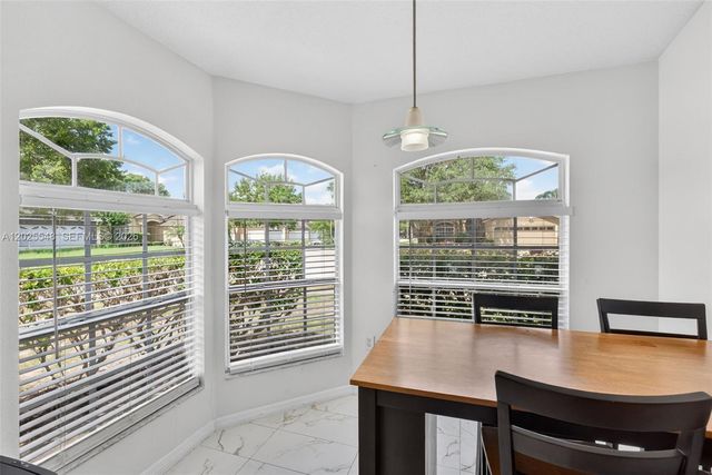 2303 NORTHERN LEAF ST, Orlando, FL 32817