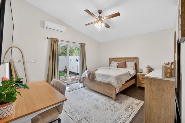2303 NORTHERN LEAF ST, Orlando, FL 32817