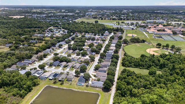 2303 NORTHERN LEAF ST, Orlando, FL 32817