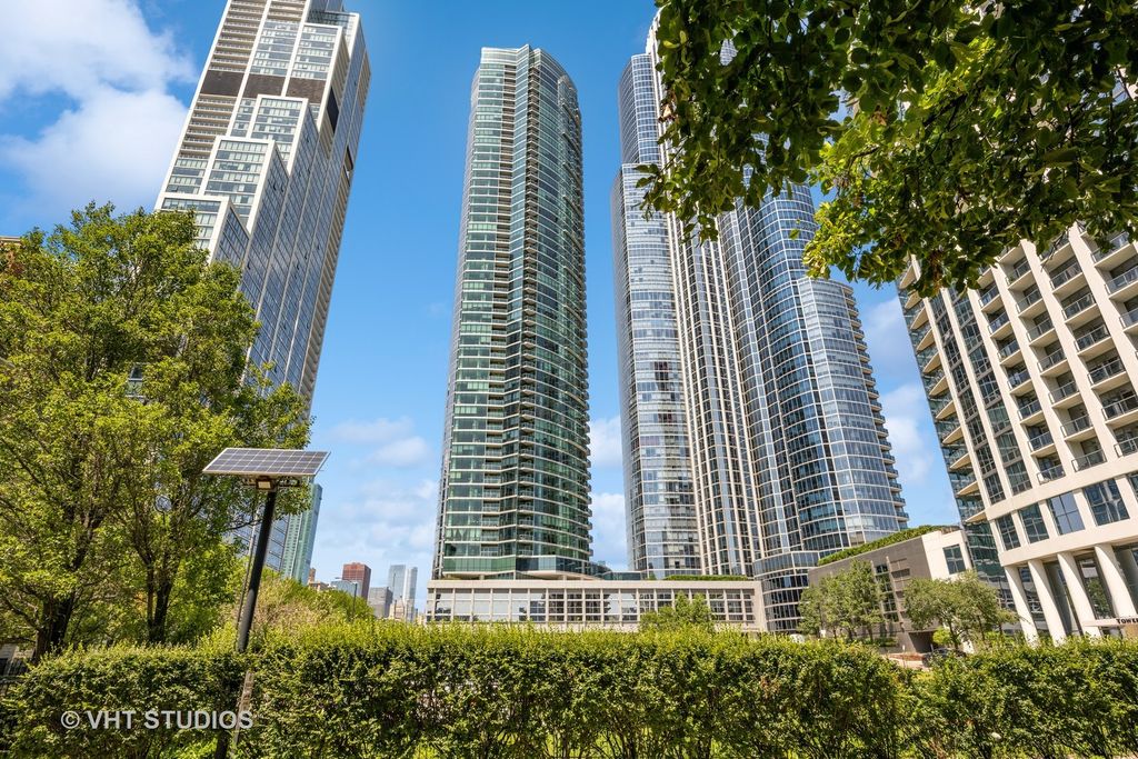 1201 S Prairie Avenue 3303, Chicago, IL 60605