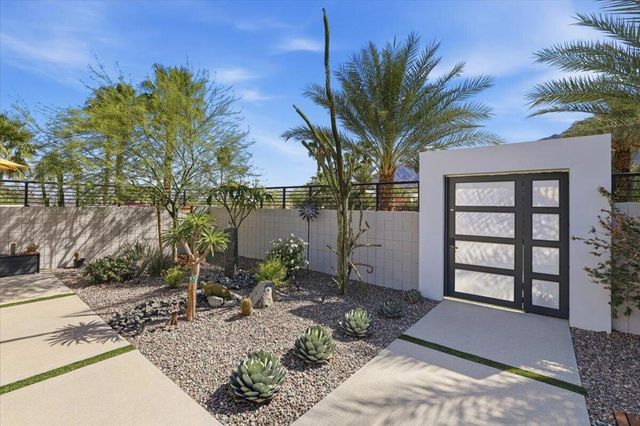 54905 Avenida Obregon, La Quinta, CA 92253