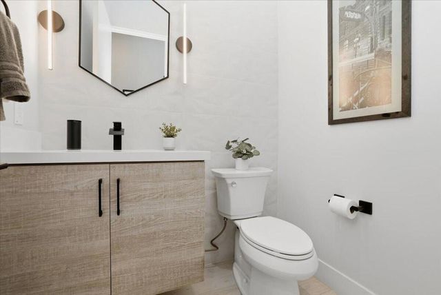 54905 Avenida Obregon, La Quinta, CA 92253