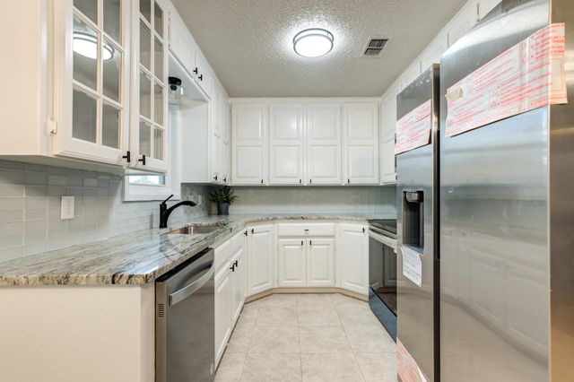 4826 6th Street, Lubbock, TX 79416