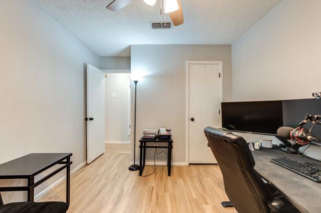 4826 6th Street, Lubbock, TX 79416