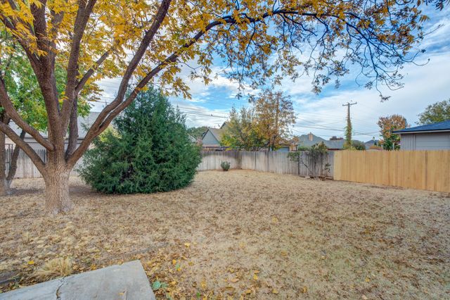 4826 6th Street, Lubbock, TX 79416