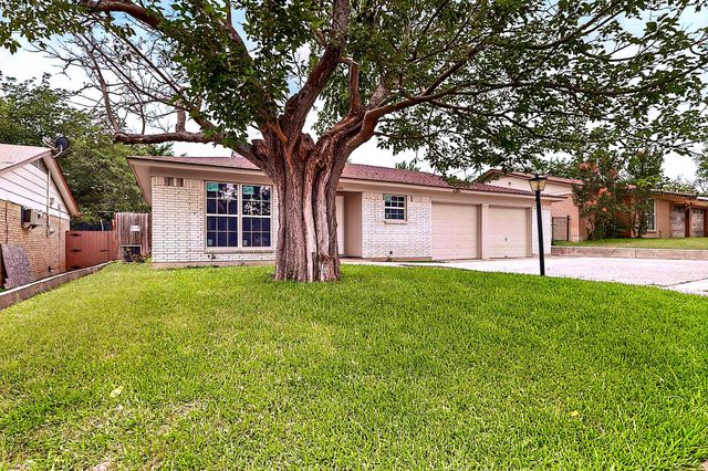 6600 Cervantes Avenue, Fort Worth, TX 76133