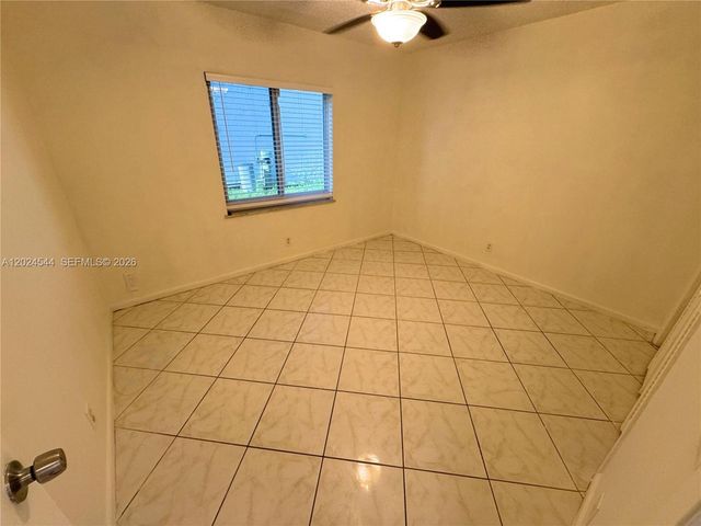 61 SW 34th Ave, Deerfield Beach, FL 33442