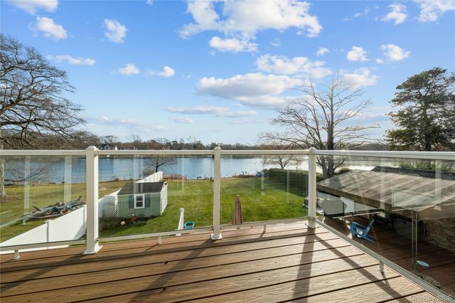 85 S Dunton Avenue, East Patchogue, NY 11772