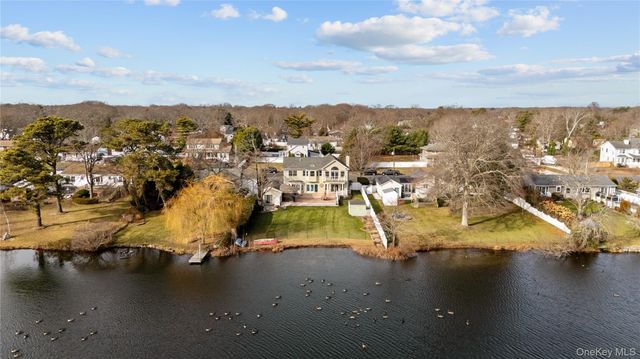 85 S Dunton Avenue, East Patchogue, NY 11772