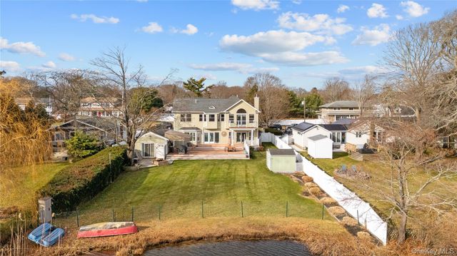 85 S Dunton Avenue, East Patchogue, NY 11772