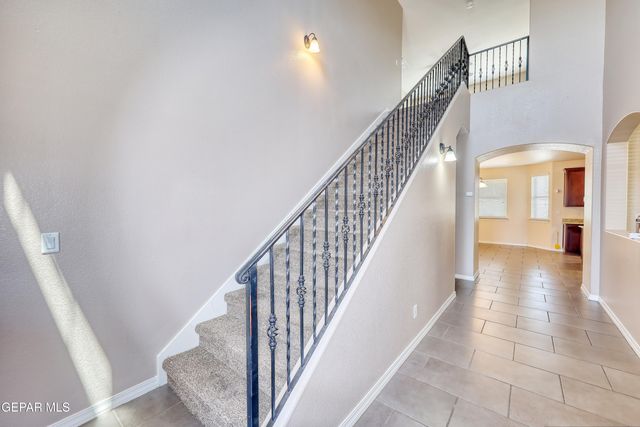 12108 CHAPEL HILL Road, Horizon City, TX 79928