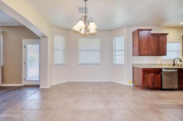 12108 CHAPEL HILL Road, Horizon City, TX 79928