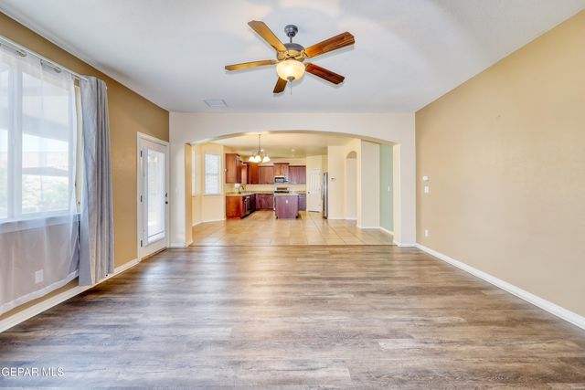 12108 CHAPEL HILL Road, Horizon City, TX 79928