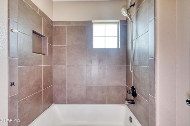 12108 CHAPEL HILL Road, Horizon City, TX 79928