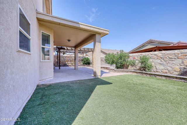 12108 CHAPEL HILL Road, Horizon City, TX 79928
