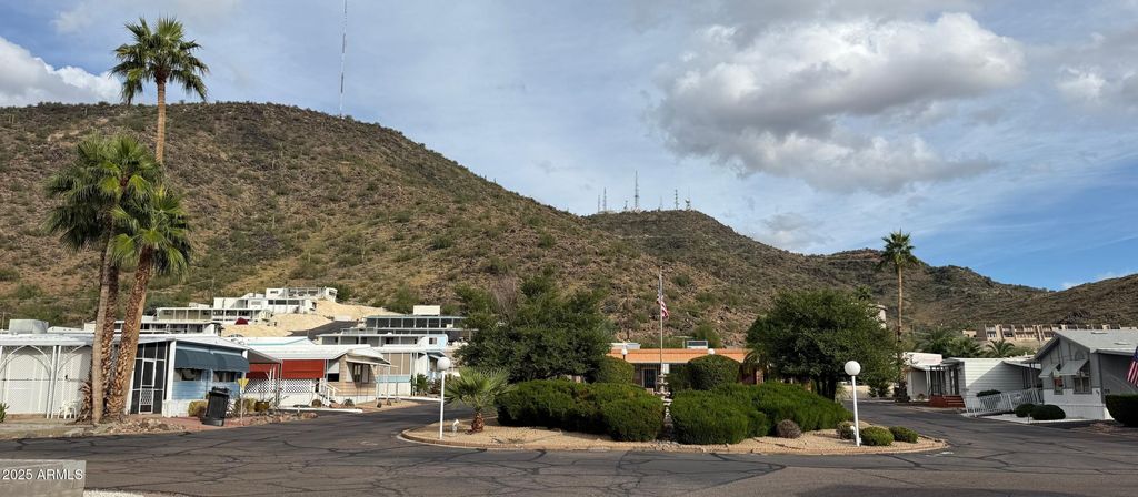 11811 N 19TH Avenue 24, Phoenix, AZ 85029