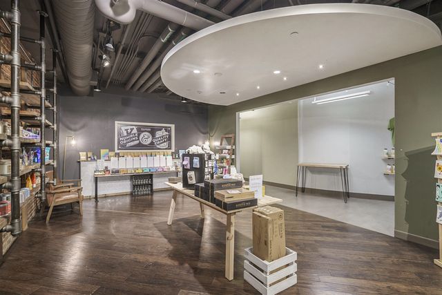 166 S Kalamazoo Mall, Kalamazoo, MI 49007