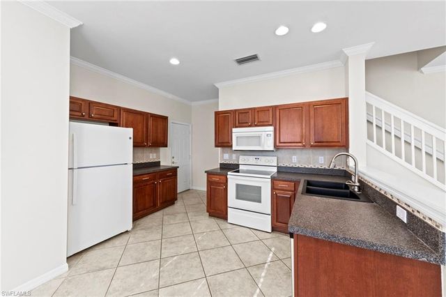 8451 Village Edge CIR 1, Fort Myers, FL 33919
