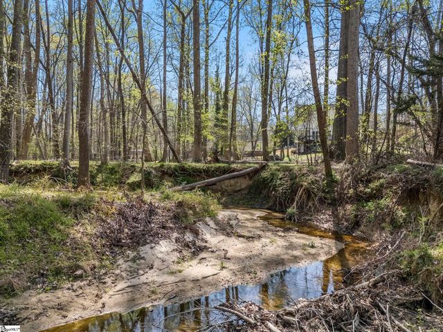 702 Willow Branch Drive, Simpsonville, SC 29680