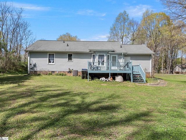 702 Willow Branch Drive, Simpsonville, SC 29680