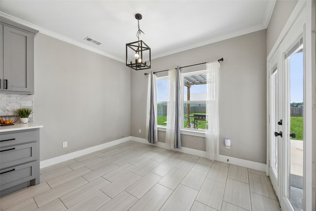 1588 Westpoint Circle, Terrell, TX 75161
