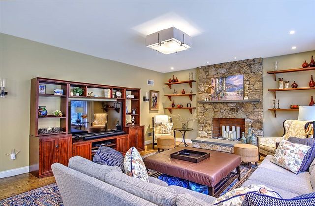 10 McPartland Way, East Greenwich, RI 02818