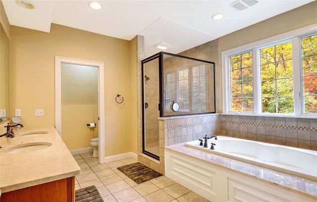 10 McPartland Way, East Greenwich, RI 02818