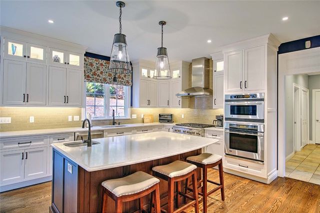 10 McPartland Way, East Greenwich, RI 02818