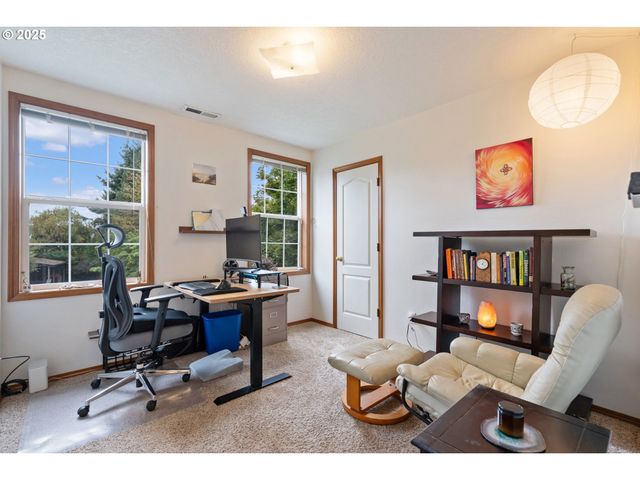 4119 Se NORTHRIDGE Dr, Milwaukie, OR 97222