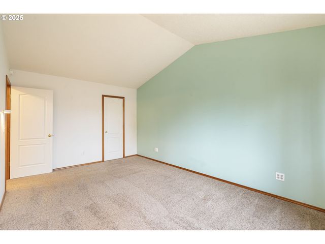 4119 Se NORTHRIDGE Dr, Milwaukie, OR 97222