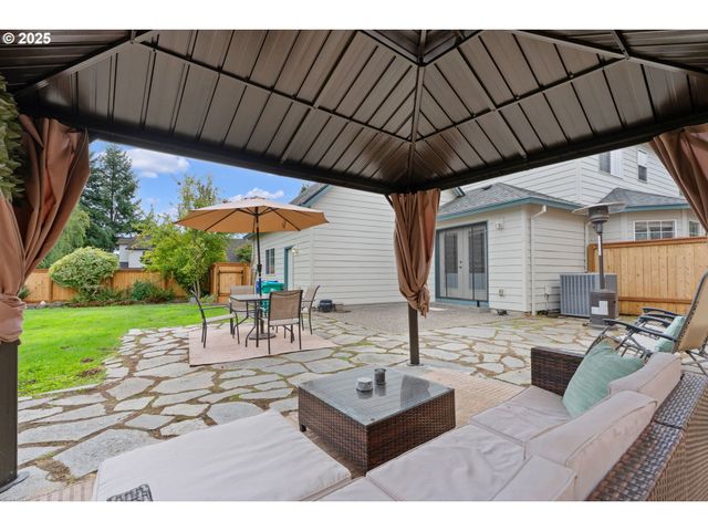 4119 Se NORTHRIDGE Dr, Milwaukie, OR 97222