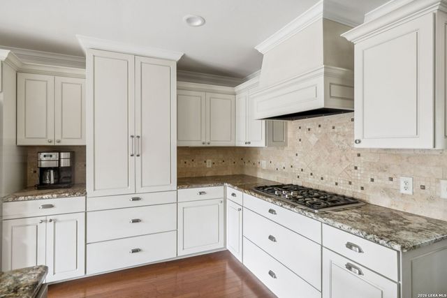 411 Harmon Dr, San Antonio, TX 78209