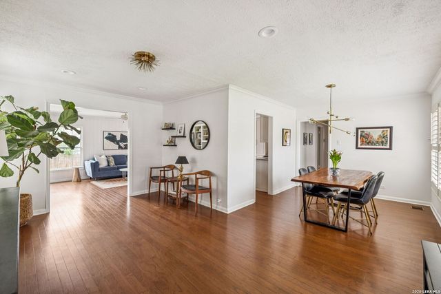 411 Harmon Dr, San Antonio, TX 78209