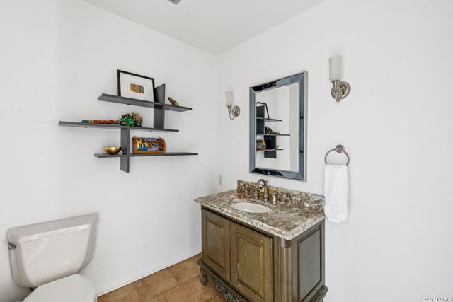 411 Harmon Dr, San Antonio, TX 78209