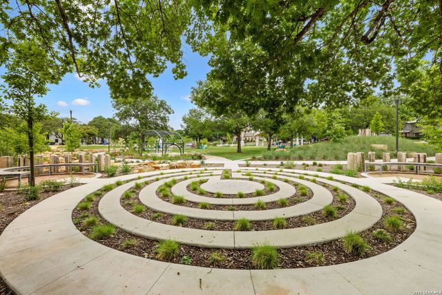 411 Harmon Dr, San Antonio, TX 78209