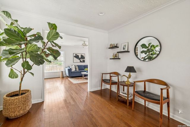 411 Harmon Dr, San Antonio, TX 78209