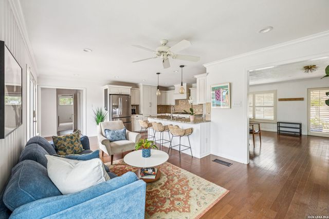 411 Harmon Dr, San Antonio, TX 78209