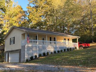 209 Summit Drive, Speedwell, TN 37870