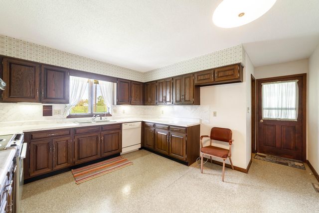 580 E SEXTON ST, Harrisburg, MO 65256