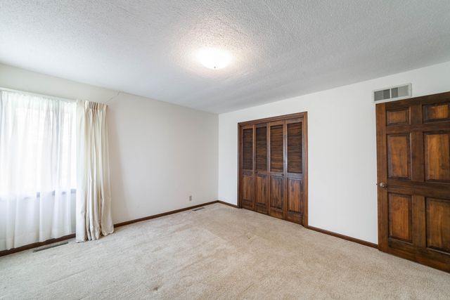 580 E SEXTON ST, Harrisburg, MO 65256