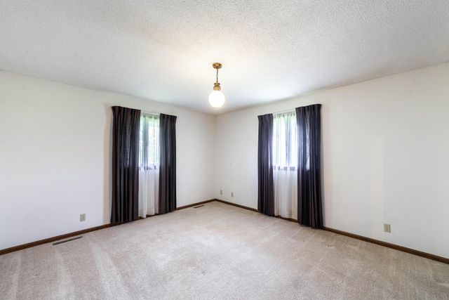 580 E SEXTON ST, Harrisburg, MO 65256