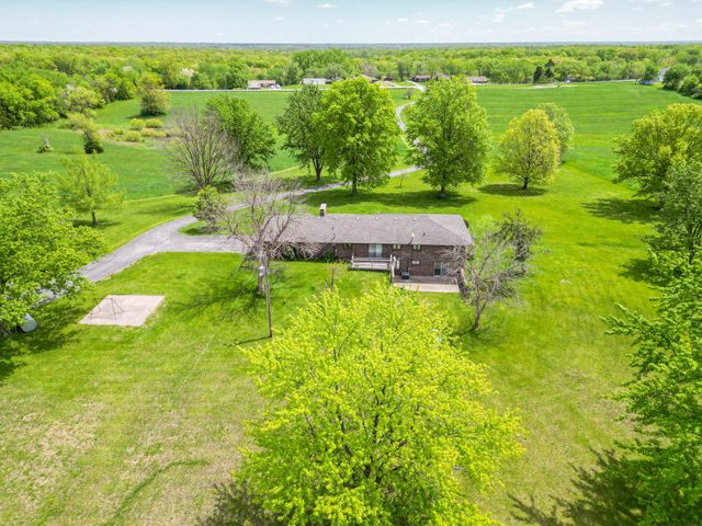 580 E SEXTON ST, Harrisburg, MO 65256